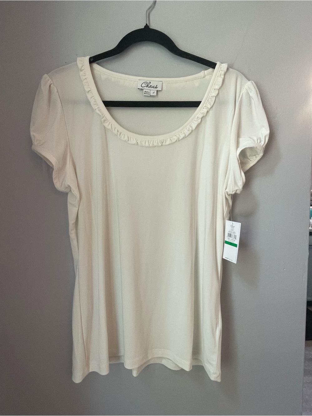 Chaus Cream Ruffle Scoop-Neck Short Sleeve Top